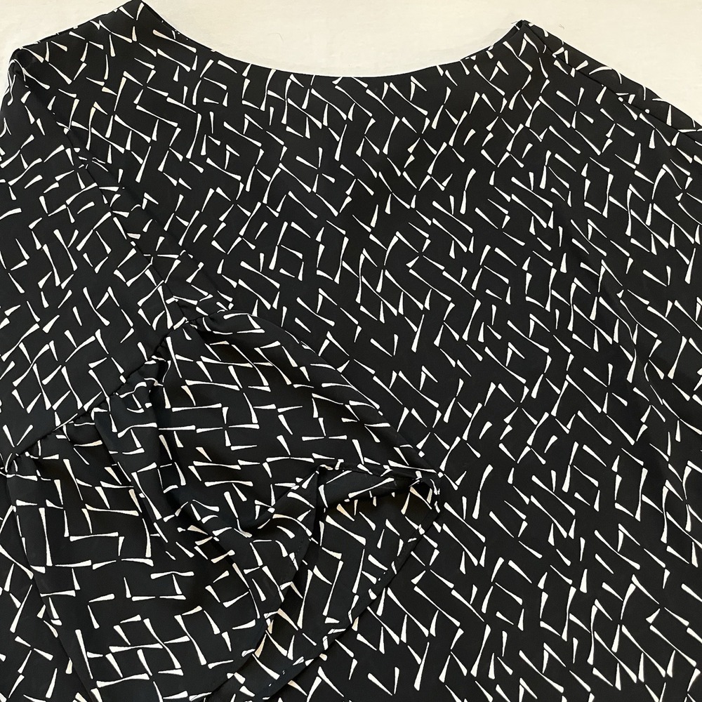 Banana Republic Blouse Women Med Black Geo Print Bell Sleeve Tie Back Pullover